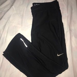 Nike Cropped Leggings